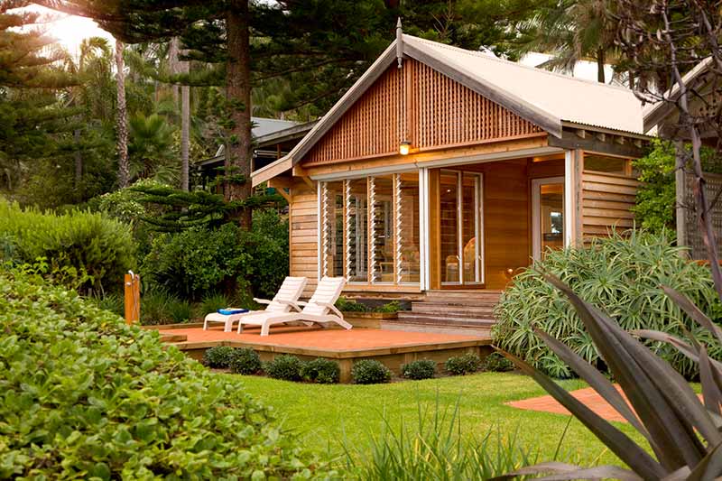 kims beach hideaway - luxury escapes NSW