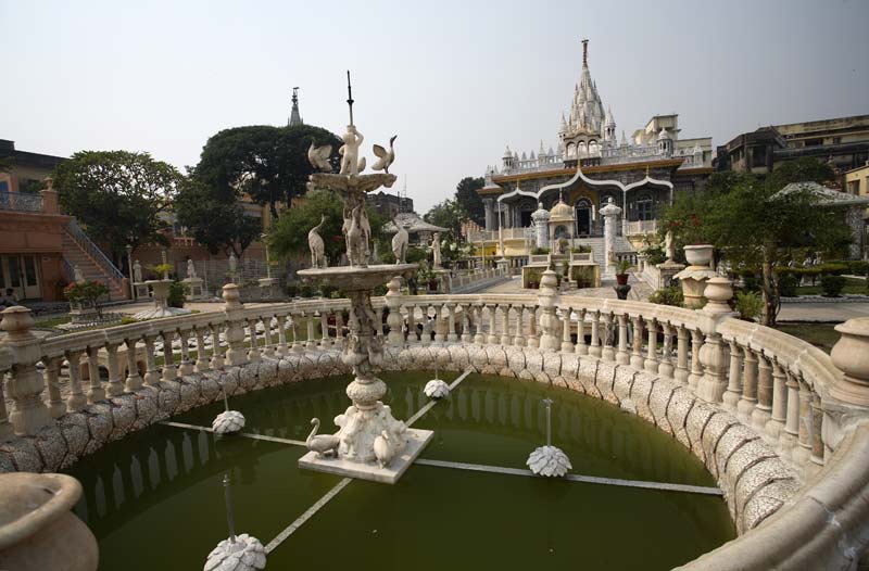 Kolkata places - Pareshnath Jain temple