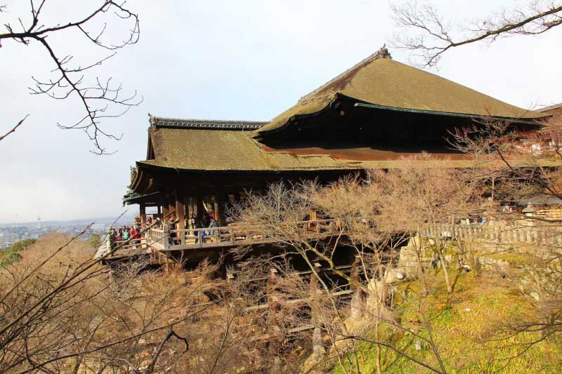 Where to stay in Kyoto for access to attractions. 