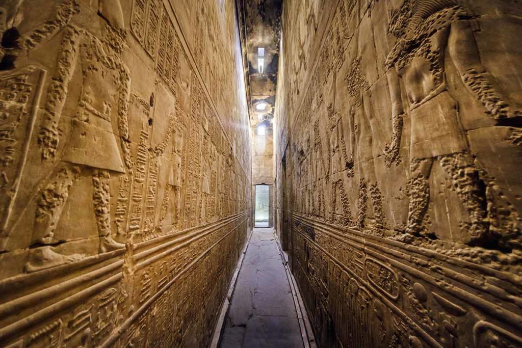 landmark egypt temple of horus in edfu
