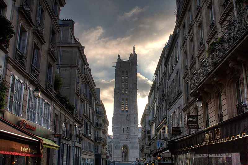 landmarks in paris tour saint jacques