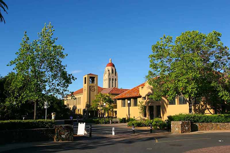 buildings in Stanford on a blue sky day