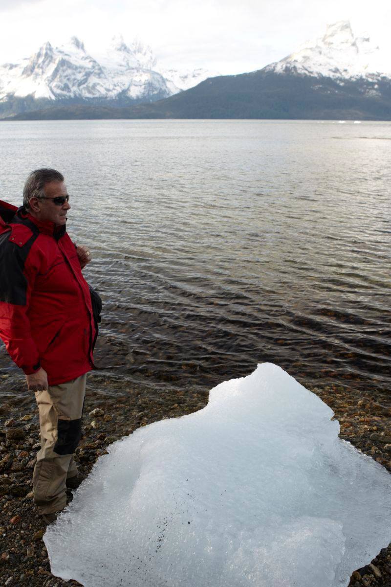 a passenger discovers an iceberg washed ashore