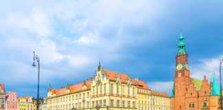 20 Cities In Poland That Are Way More Beautiful Than You Expect major cities in poland