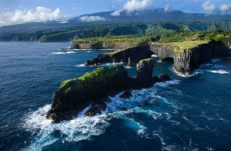 20 things to do in Maui that go way beyond beaches rocky coastline of maui hawaii