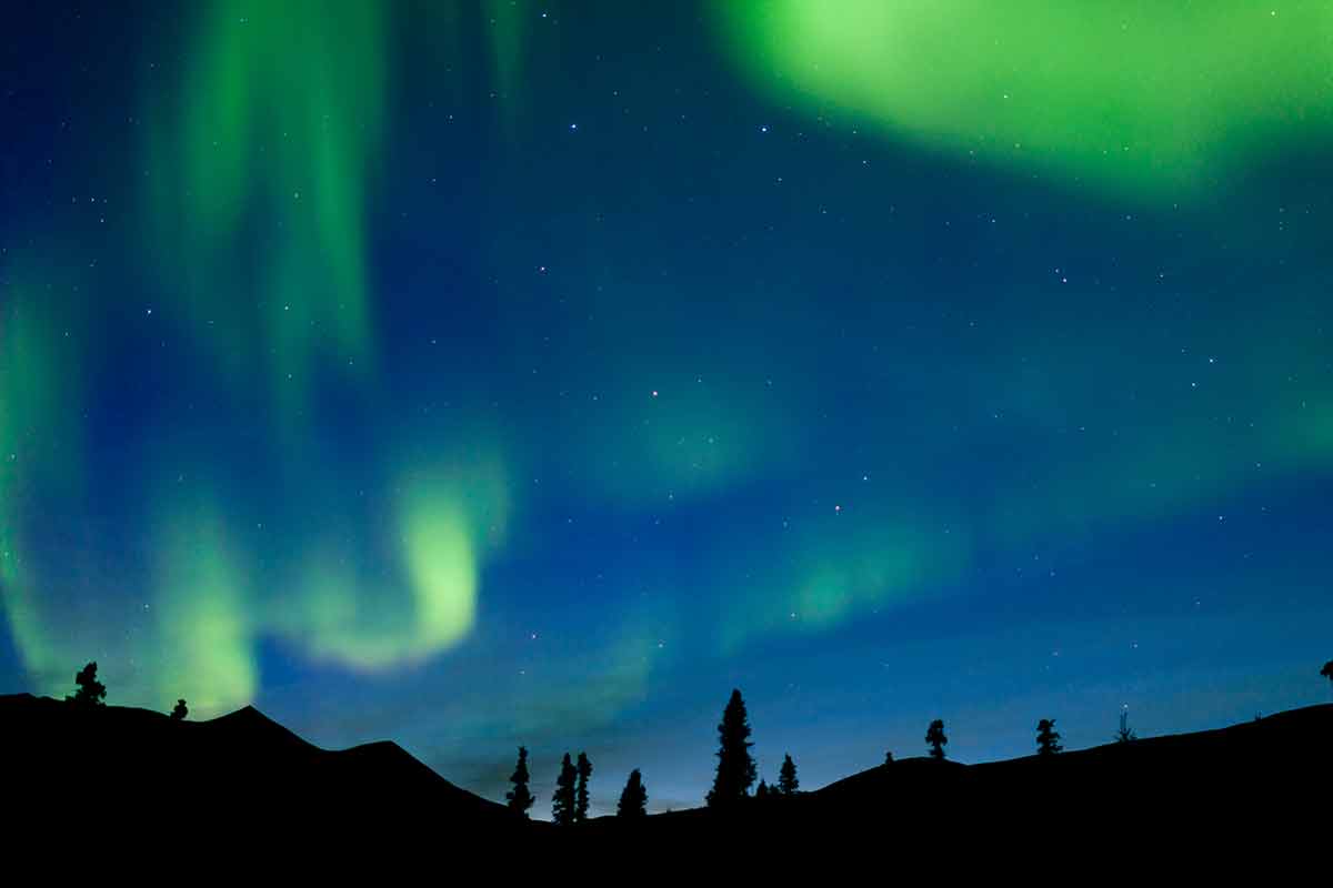 meanwhile in canada yukon northern lights