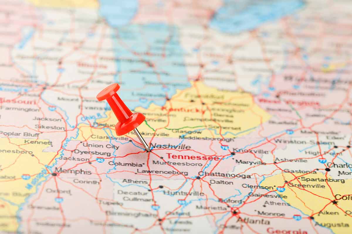 memphis tennessee to nashville tennessee Red clerical needle on a map of USA, South Tennessee and the capital Nashville.