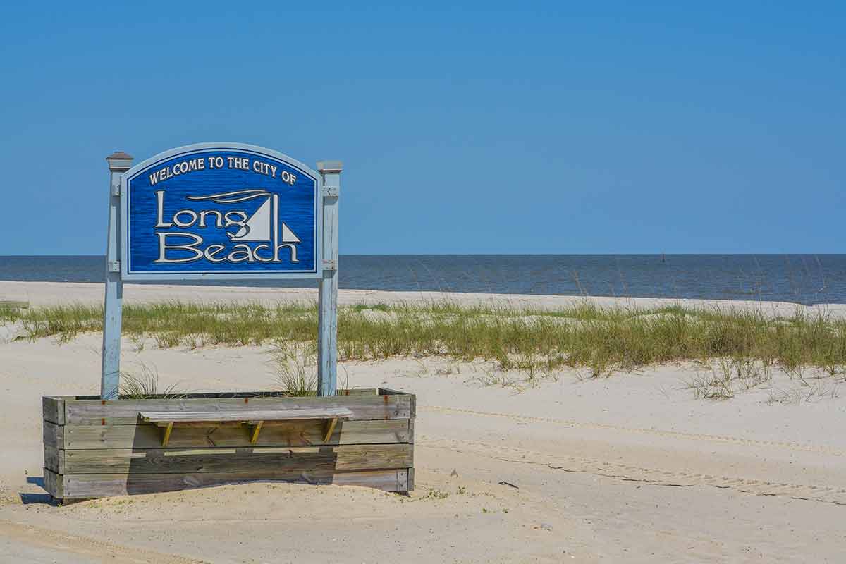 mississippi gulf coast beaches sign that says welcome to the city of Long Beach