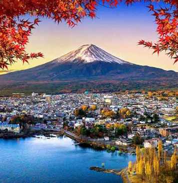 mt fuji day trips from tokyo picture of autumn season in yamanachi