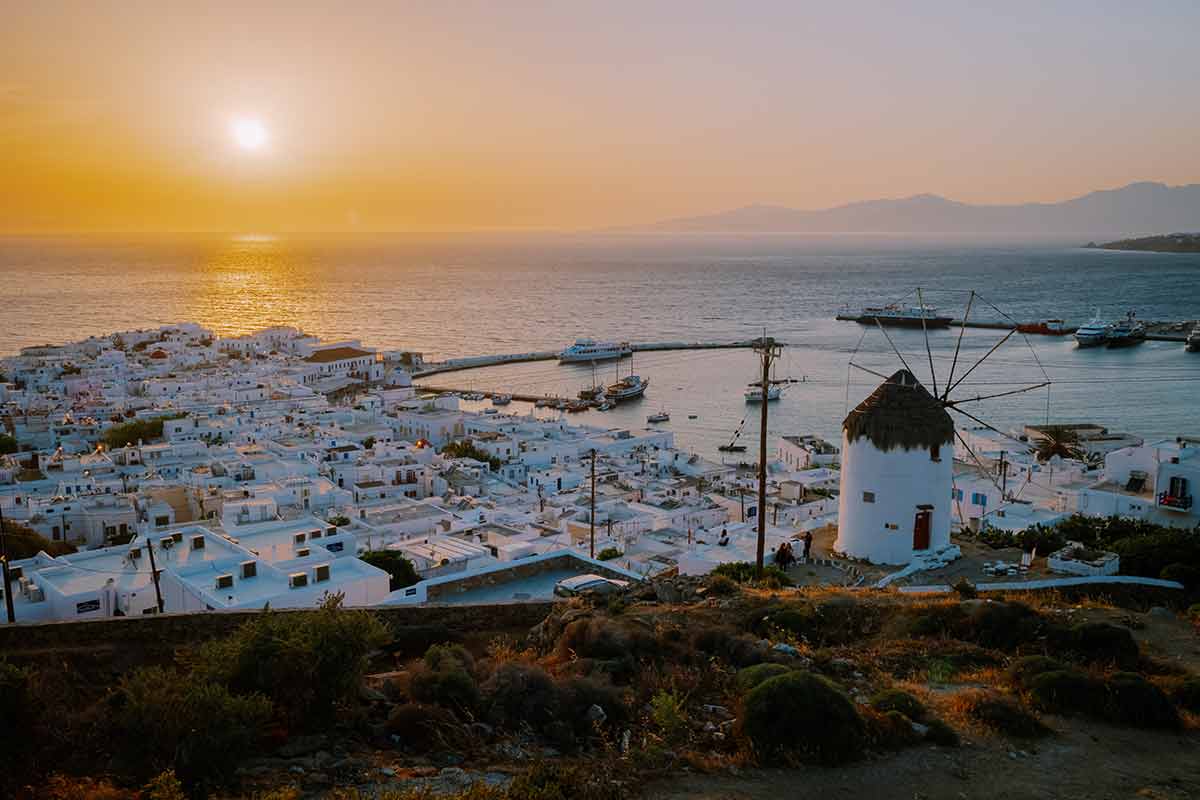 mykonos things to do in a day