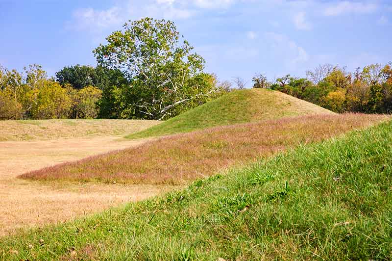 national parks in ohio hopewell mounds