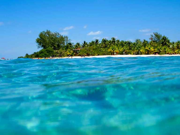 20 Beaches In Belize For Your 2024 Bucket List 5826