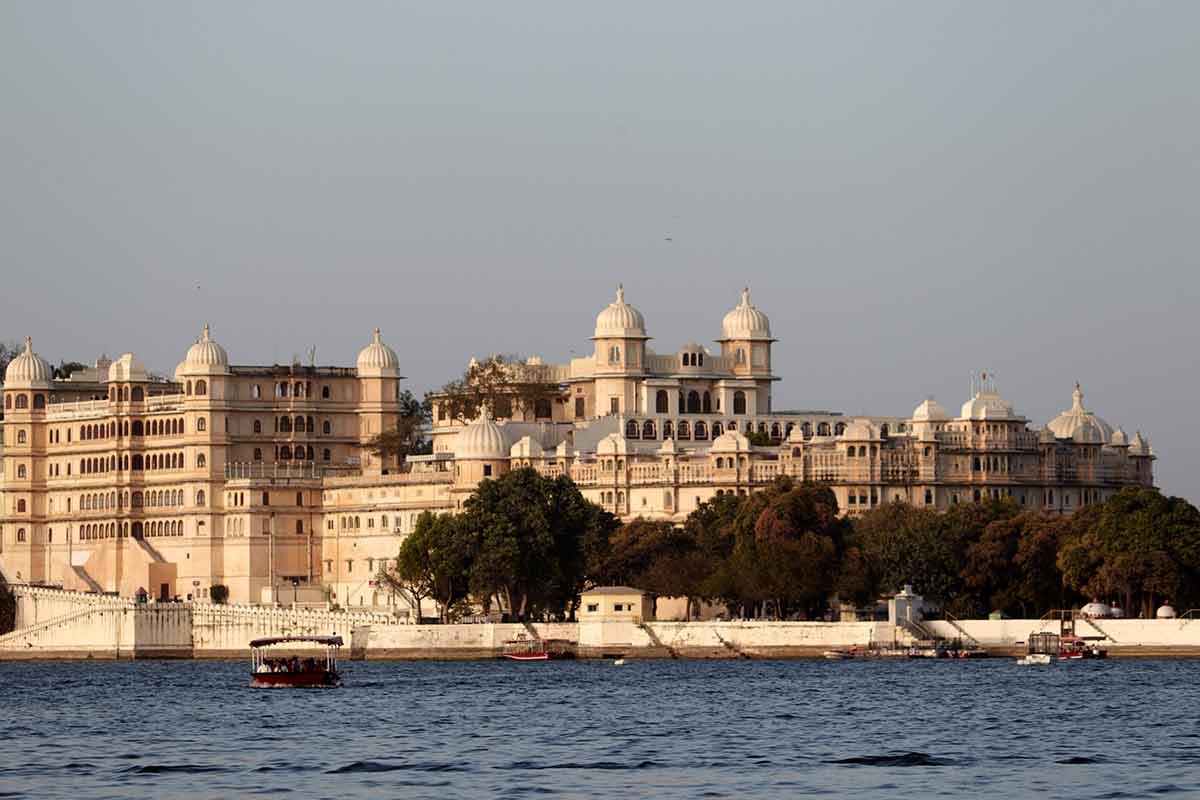 palaces in india Udaipur City Palace