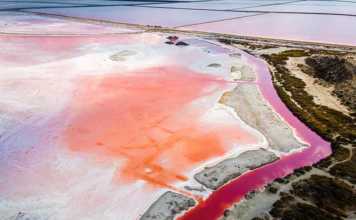 pink lakes in europe Les Salins d'Aigues Mortes