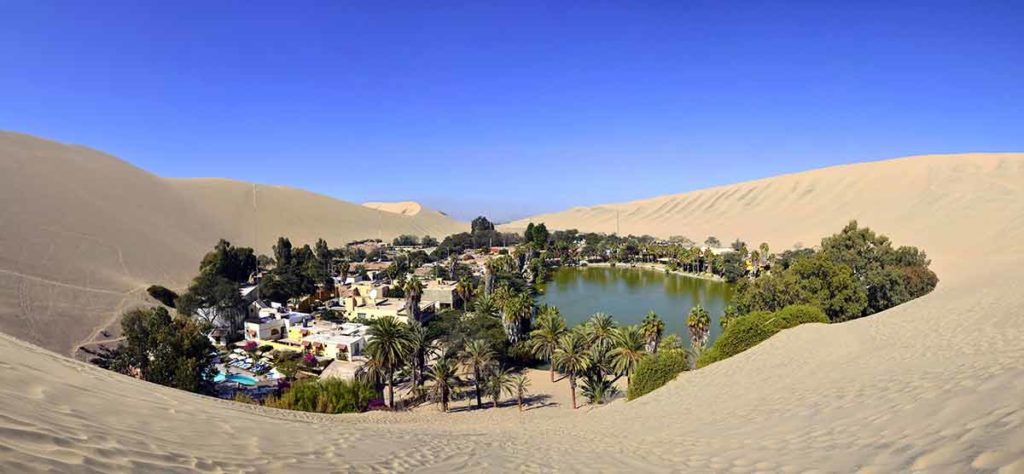 places in peru huachachina oasis