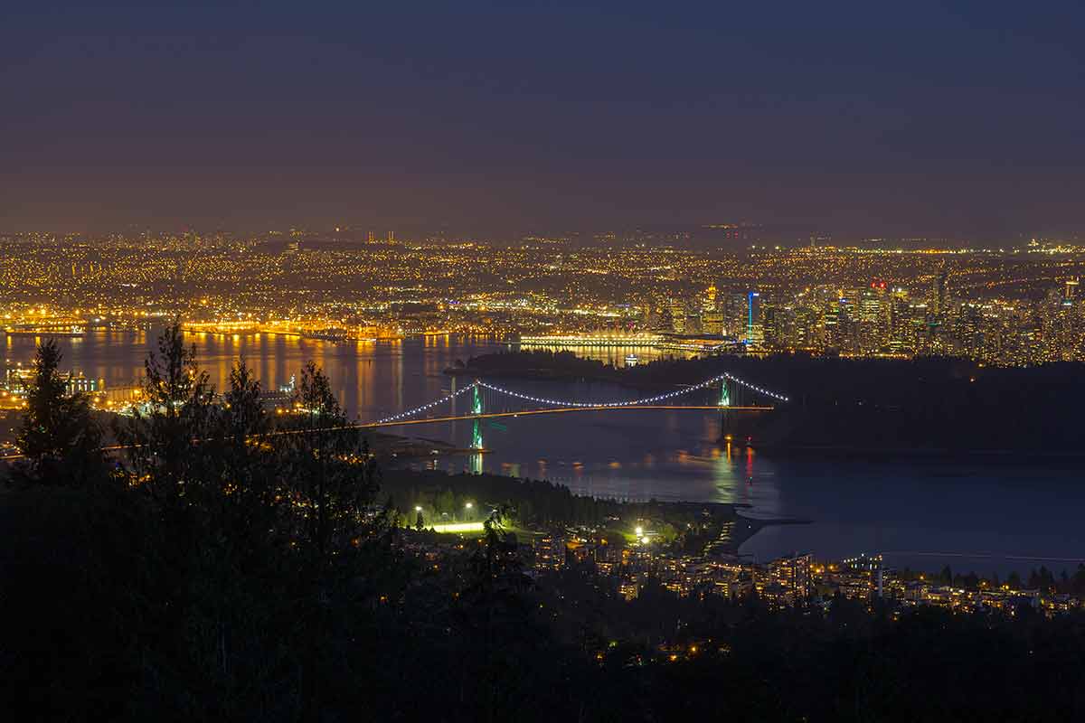 places to visit in vancouver at night