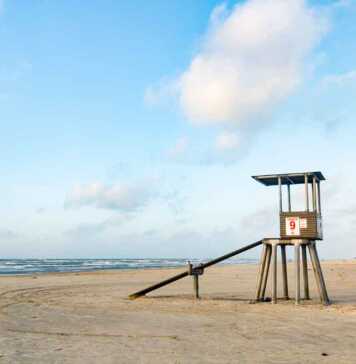 port aransas beach lifeguard tower
