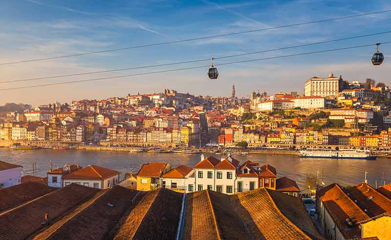 Porto (Oporto), Old Town On The Douro River