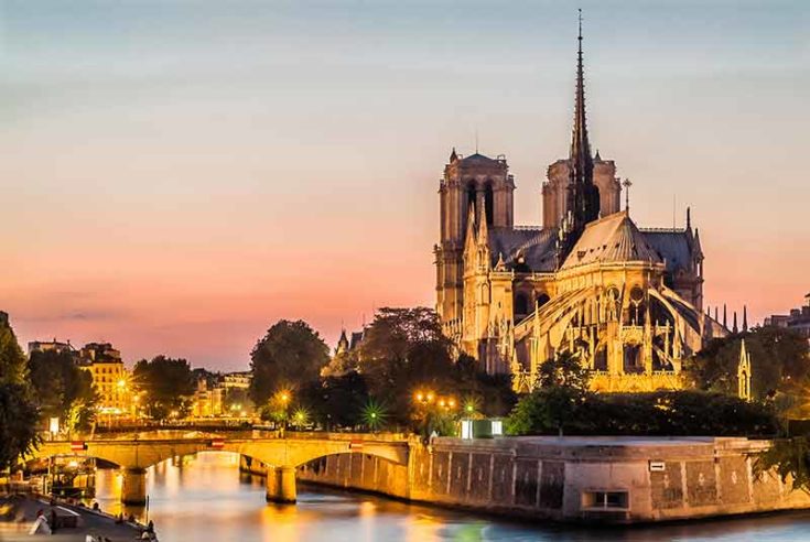 Religious France Landmark Notre Dame 735x492 