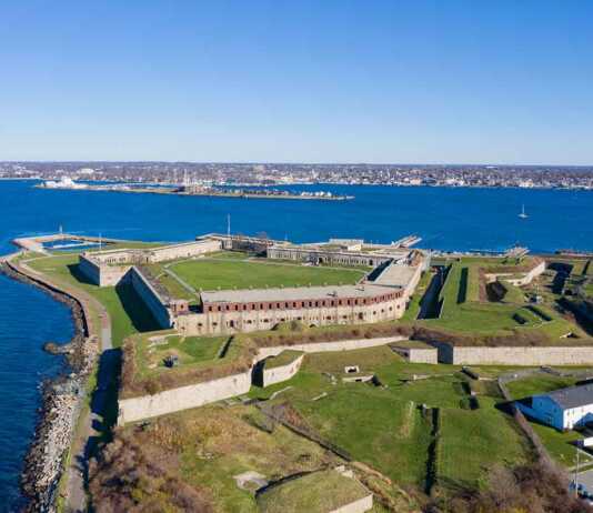 rhode island state parks fort adams