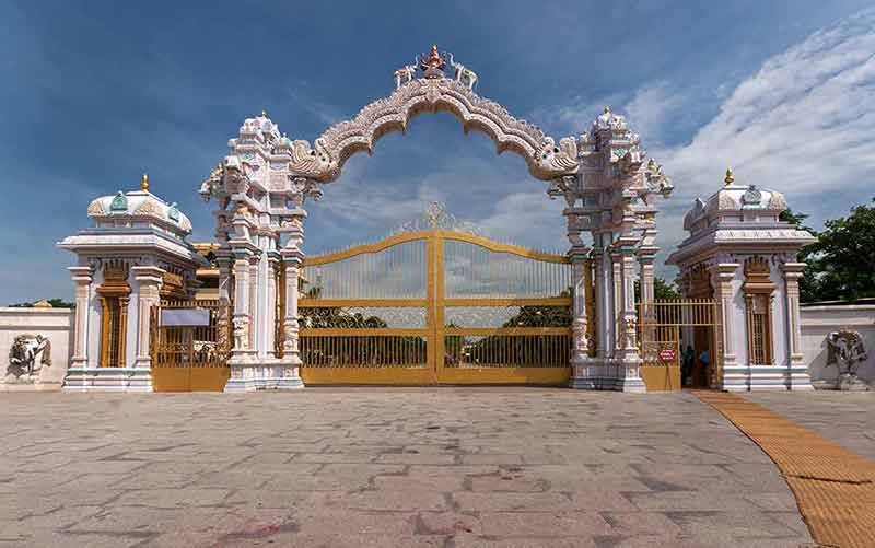 The Ornamental Entrance Gate Of Sripuram In Vellore