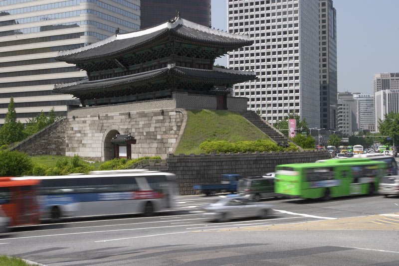 seoul's Dongdaemun gate