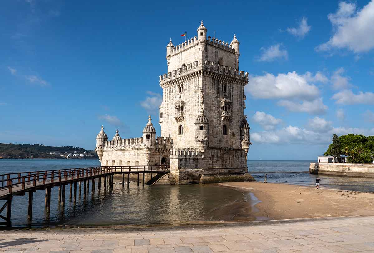 Lisbon: History, Stories and Lifestyle Walking Tour
