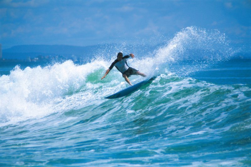 gold coast surfing