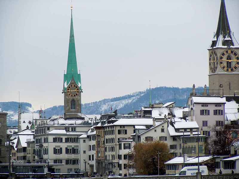 Zurich: City Tour, Cruise, and Lindt Home of Chocolate Visit