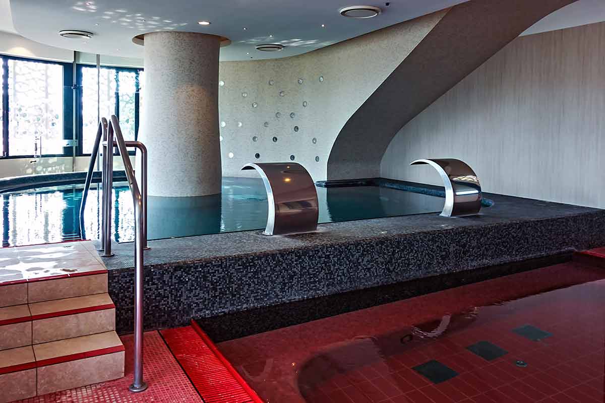 thermal baths budapest