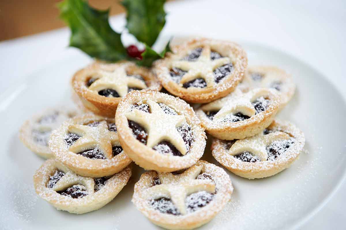 things to do in London on christmas Christmas Mince Pies