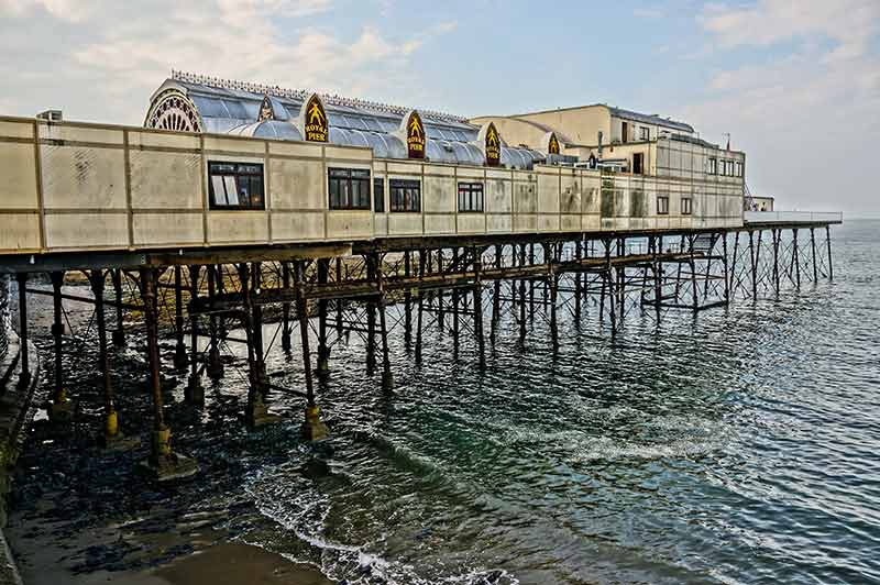 things to do in aberystwyth pier