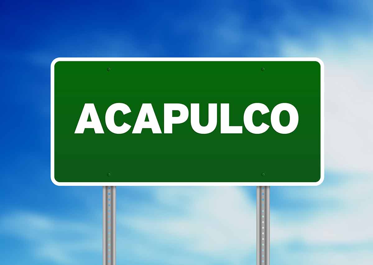 things to do in acapulco street sign