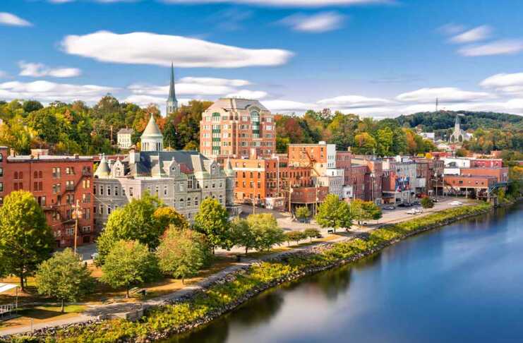 20 Best Things To Do In Augusta Maine buildings on the waterfront in augusta maine