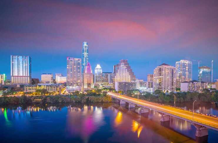 things to do in austin in the night pastel skyline