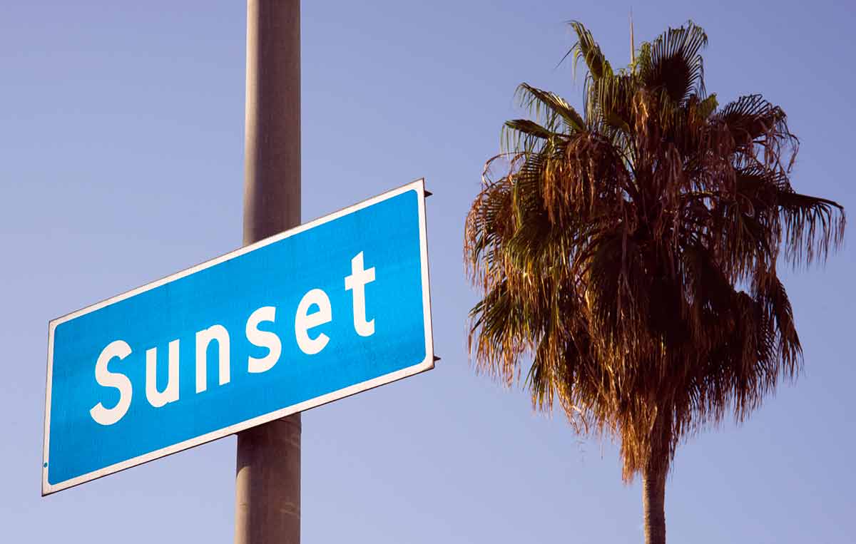 things to do in beverly hills ca sunset boulevard sign