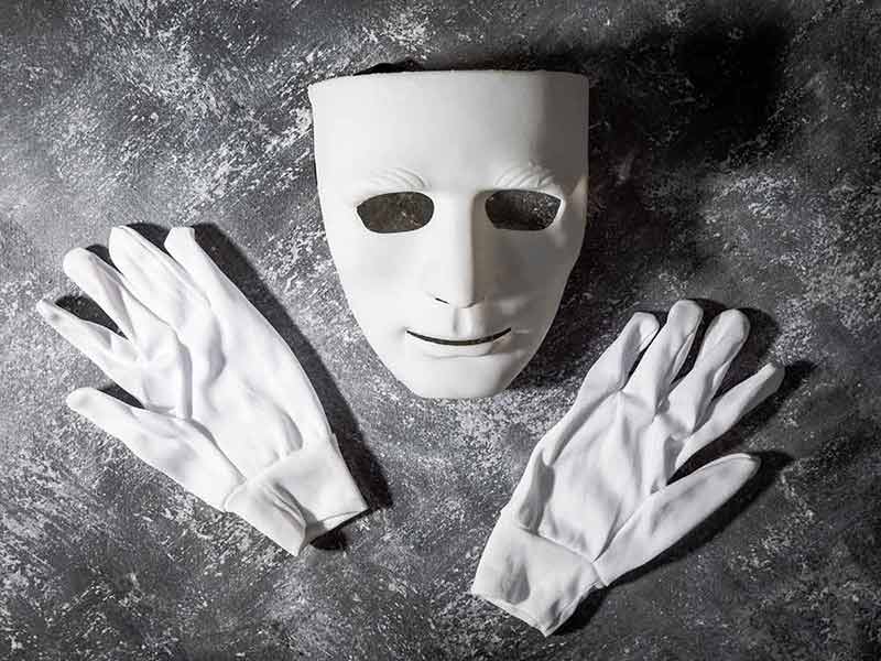 things to do in blackpool england white mask and gloves