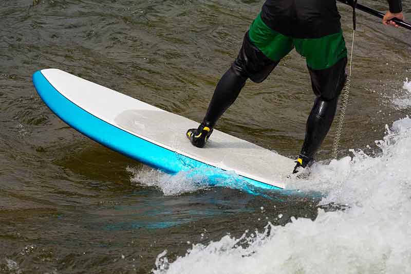 Expert Stand Up Paddleboarder