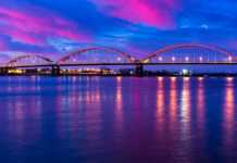 20 Things To Do In Davenport Iowa Worth Discovering things to do in davenport iowa