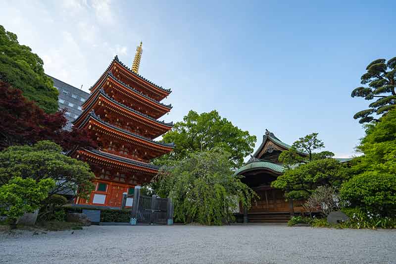 things to do in fukuoka Tochoji Temple