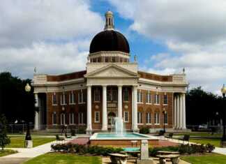 20 things to do in Hattiesburg MS that are worth your time historic building with grey dome and fountain