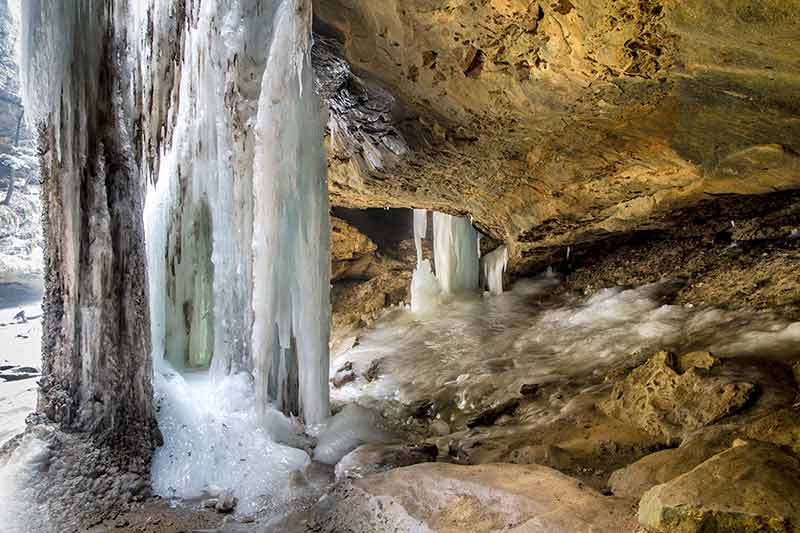 things to do in hocking hills in winter