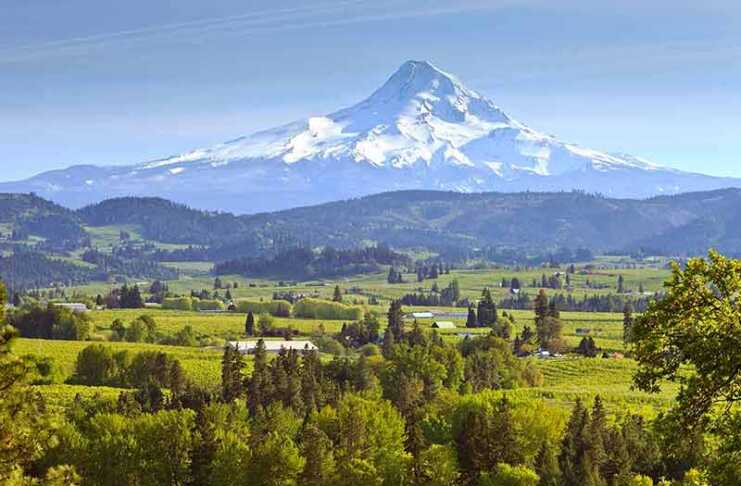 20 Things To Do In Hood River for Wind, Water and Wow Views Mt. Hood And Hood River Valley, Oregon