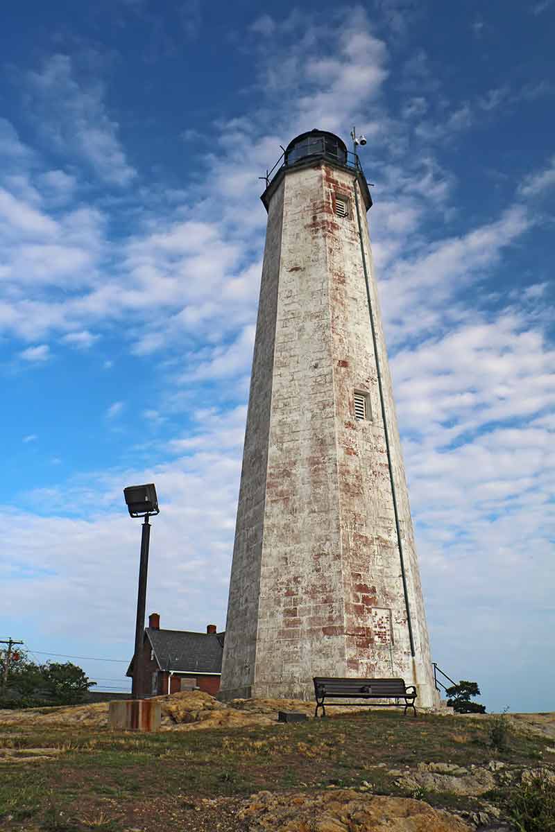 things to do in new haven connecticut lighthouse on a blue-sky day