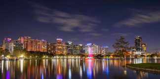 things to do in orlando at night city reflected in the lake