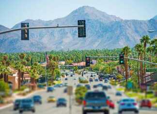 20 things to do in Palm Springs that are seriously addictive Cars driving along Palm Springs Highway towards the mountains
