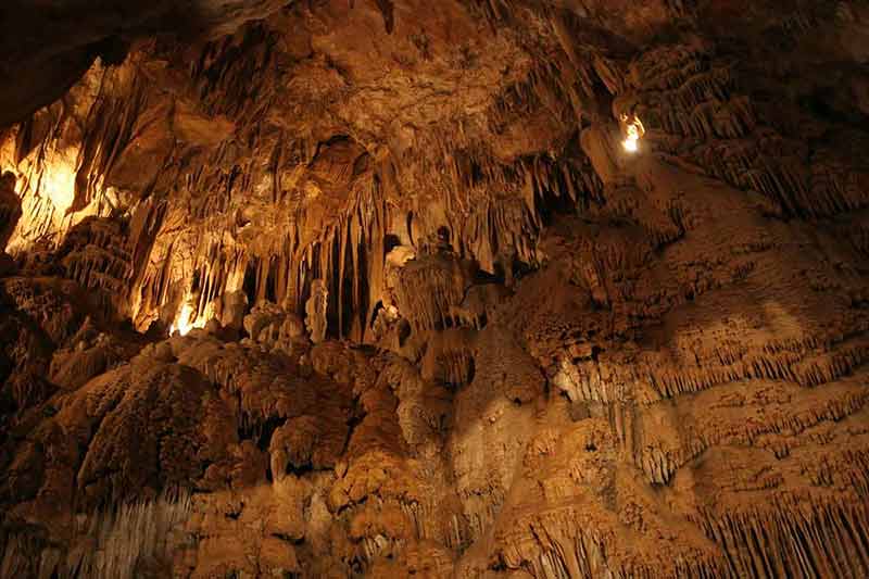 things to do in redding, ca caverns with stallectites