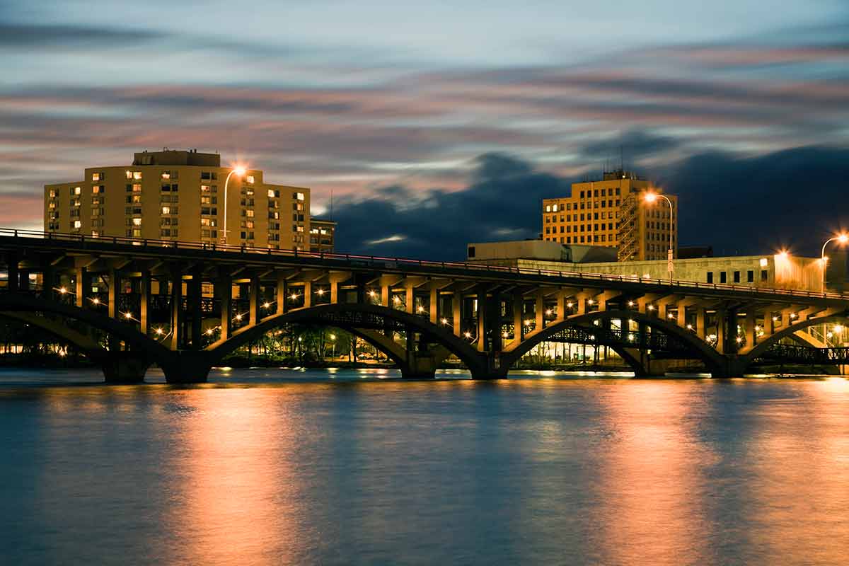 things to do in rockford il bridge and buildings over water