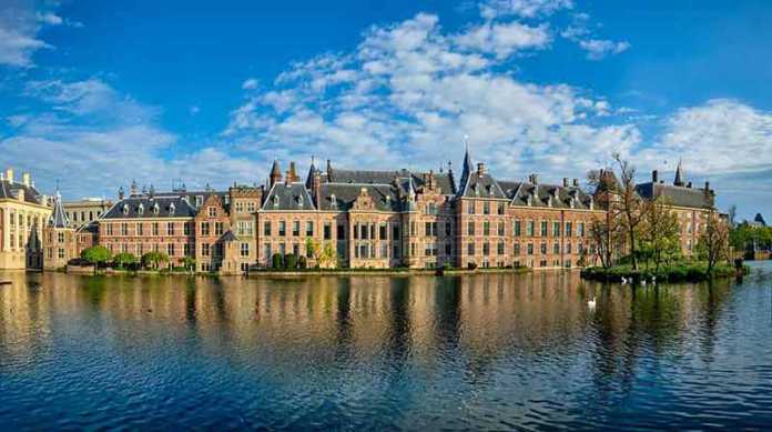 Things To Do In The Hague Holland 696x389 