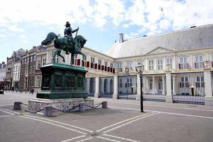 Things To Do In The Hague The Netherlands 696x464 